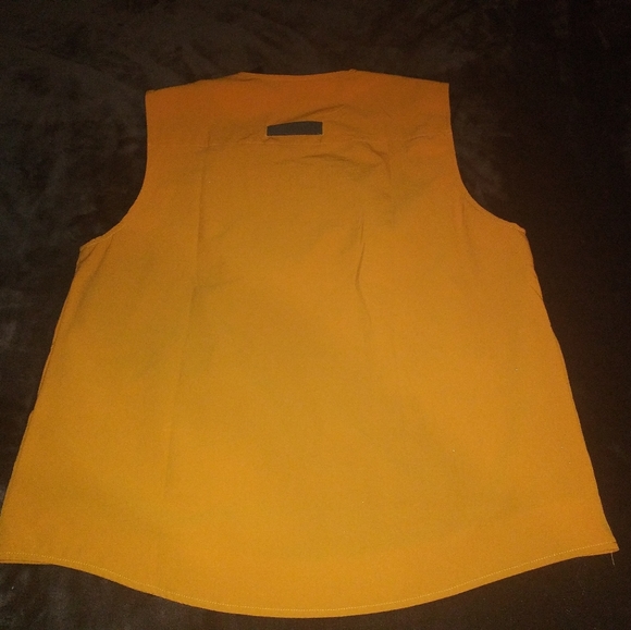 Cargo Vest - Picture 2 of 5